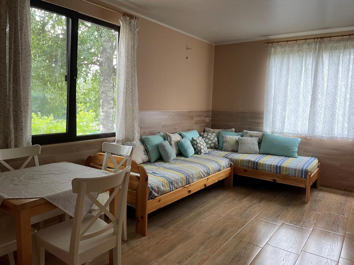 Villa Комплекс Омайник Kalofer Exterior foto